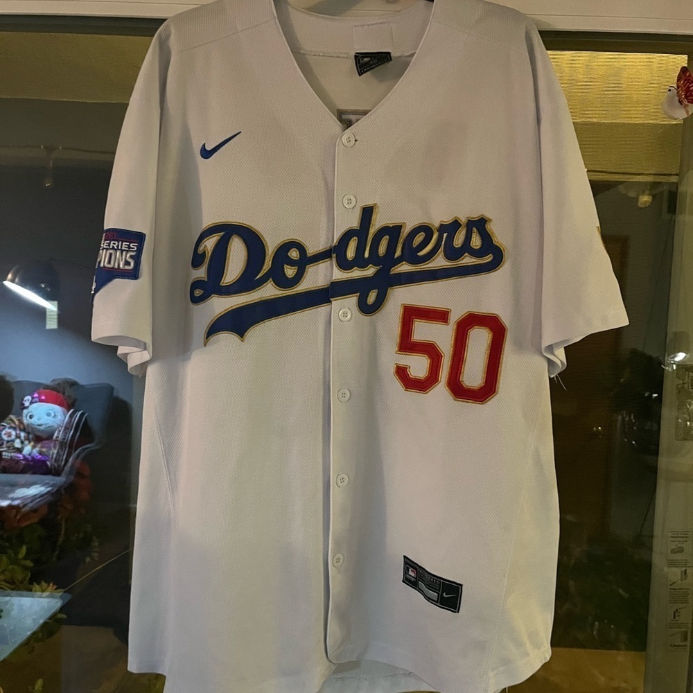 Mookie Betts Los Angeles Dodgers
Men's Nike Dri-FIT ADV MLB Elite Jersey 48